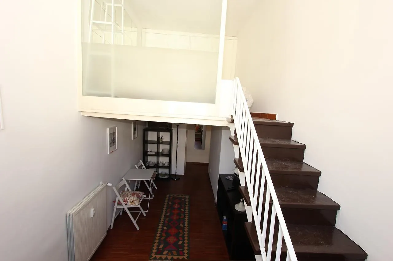 Penna Flats Apartment Rome